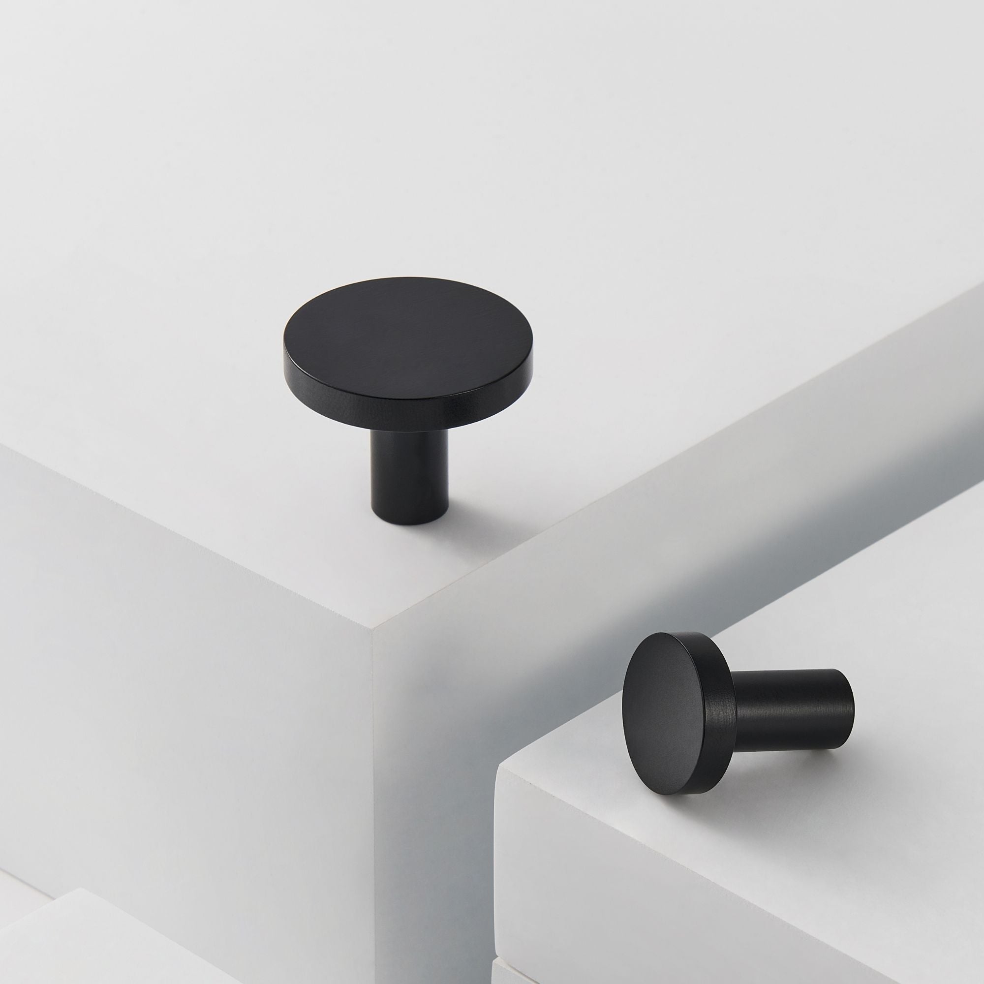 knopp/krok ch058 i svart finish - detalj