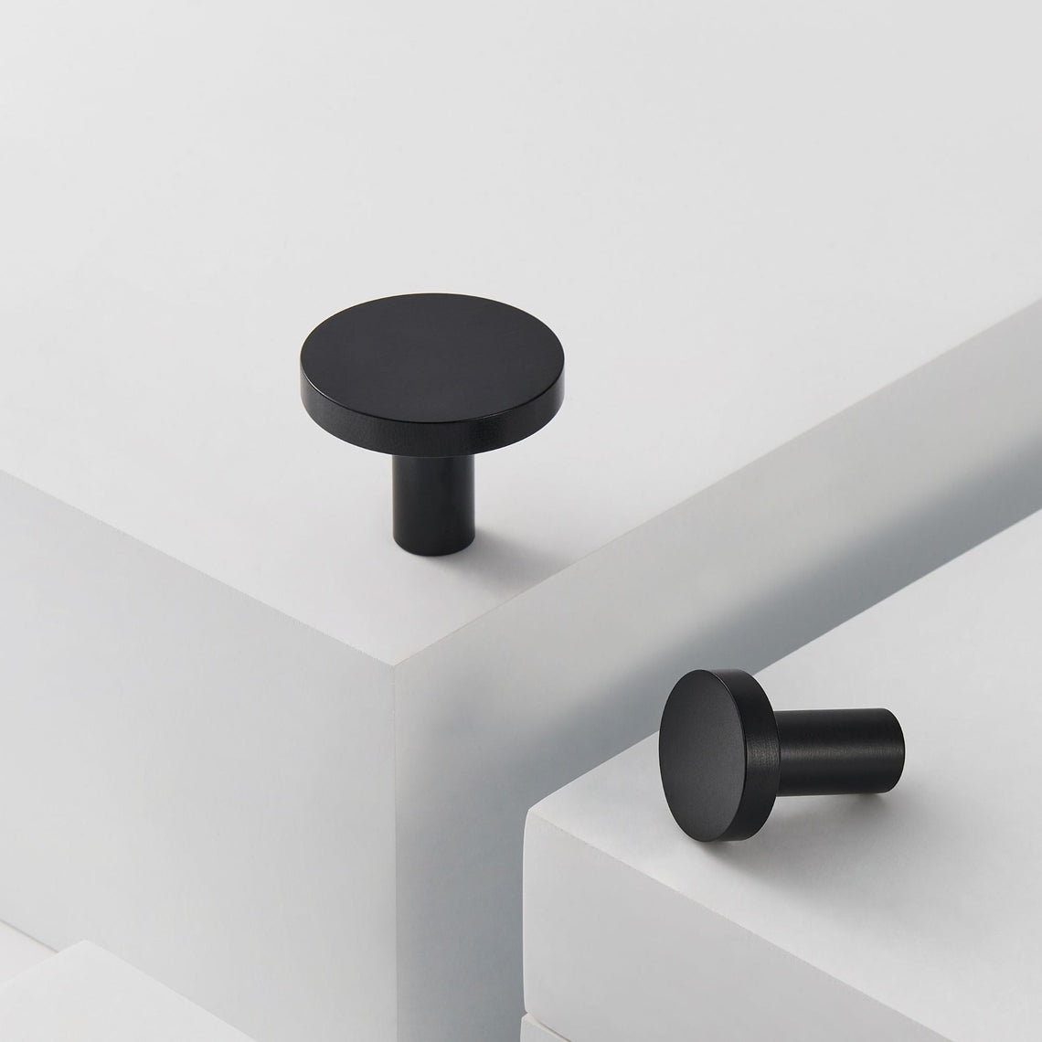 knopp/krok ch058 i svart finish - detalj