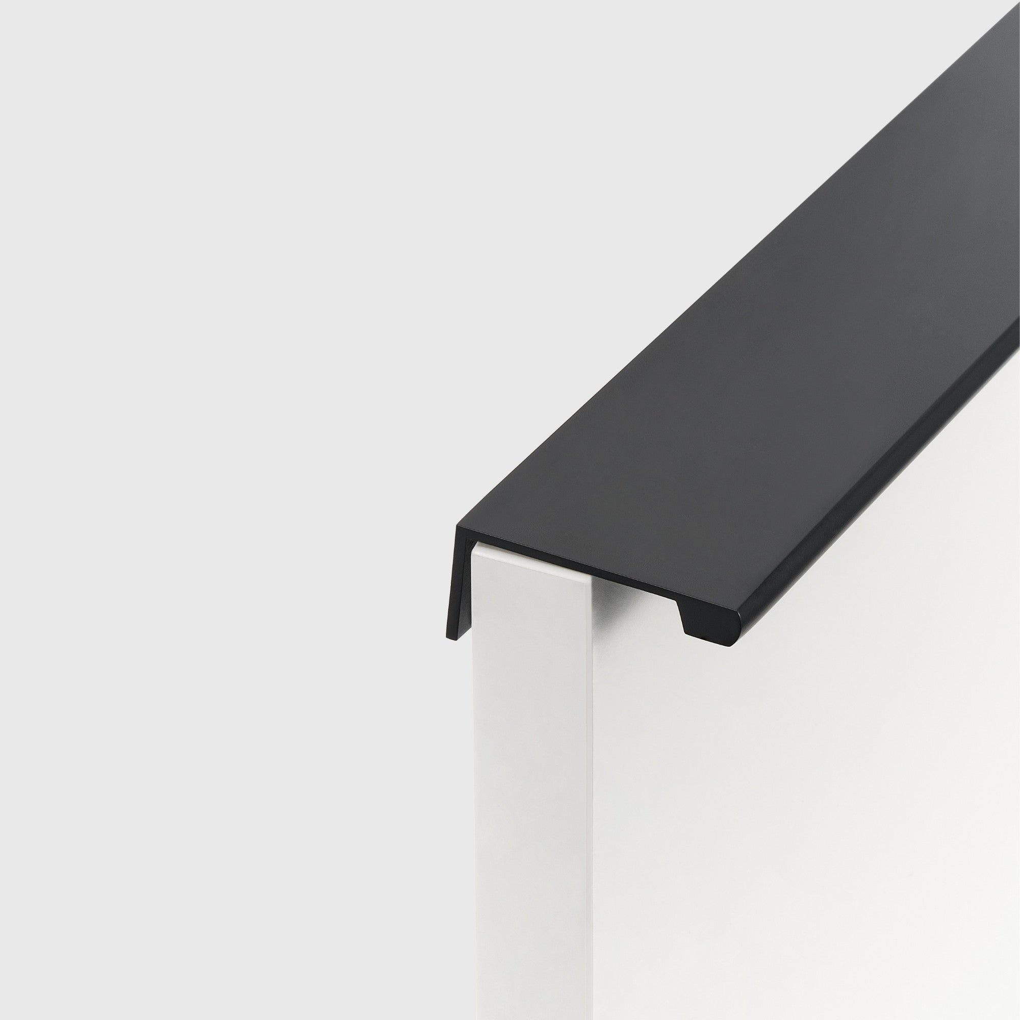 Handtag ch100 i svart finish - första bild