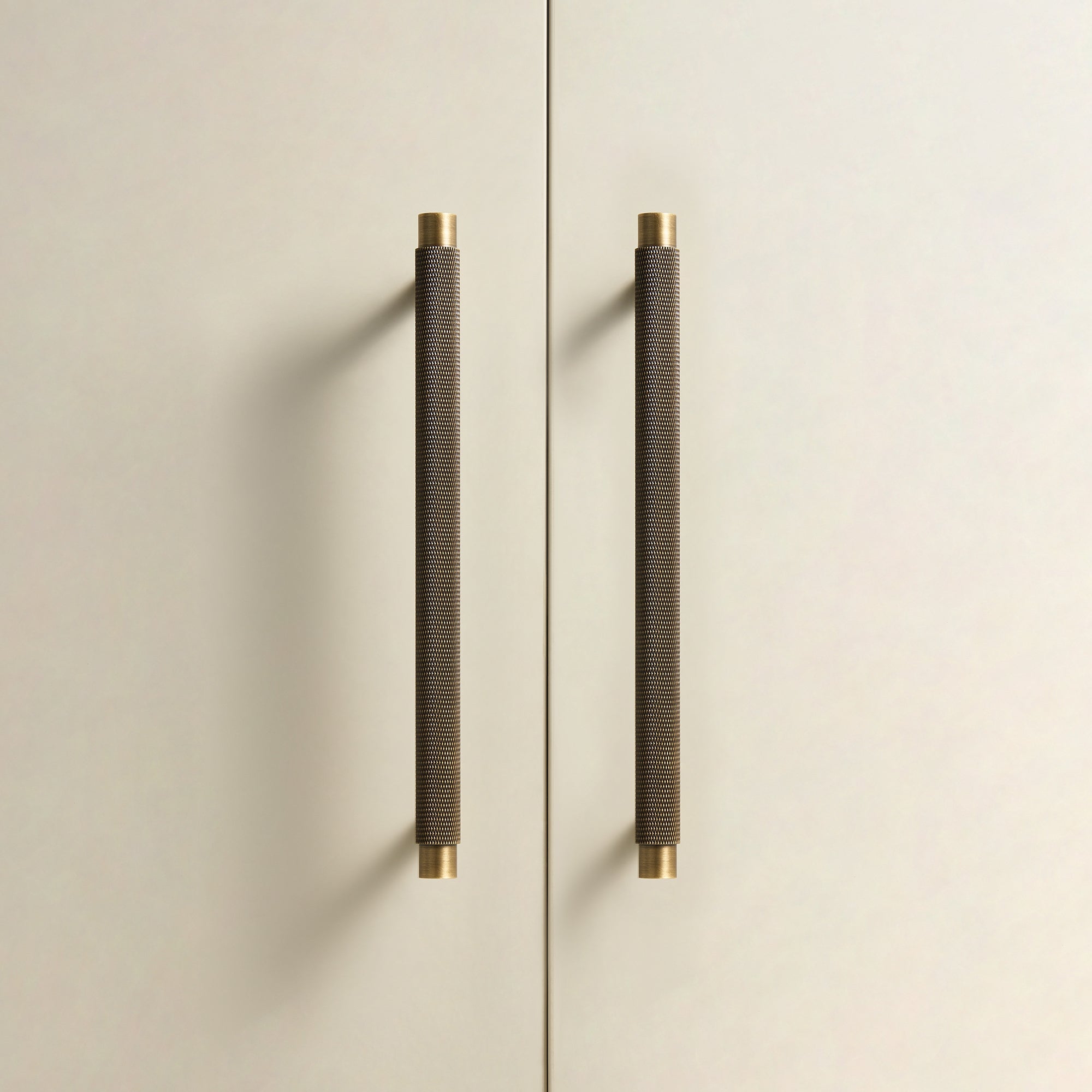 Handtag ch098 antik mässing - första bild