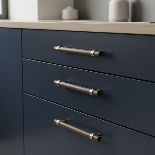 Maniglia CH025W | Noce + Nichel