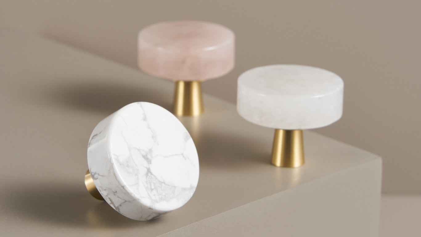 Knop CH066 | Bjergkrystal + Messing | Hvid