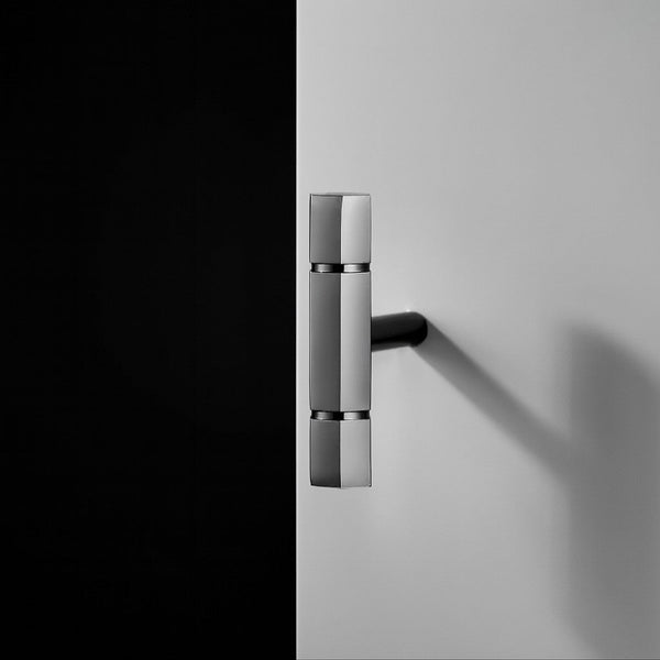 T-bar 3109 | Svart Titan