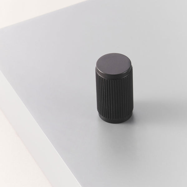 Knopp 3100 | Räfflad | Svart