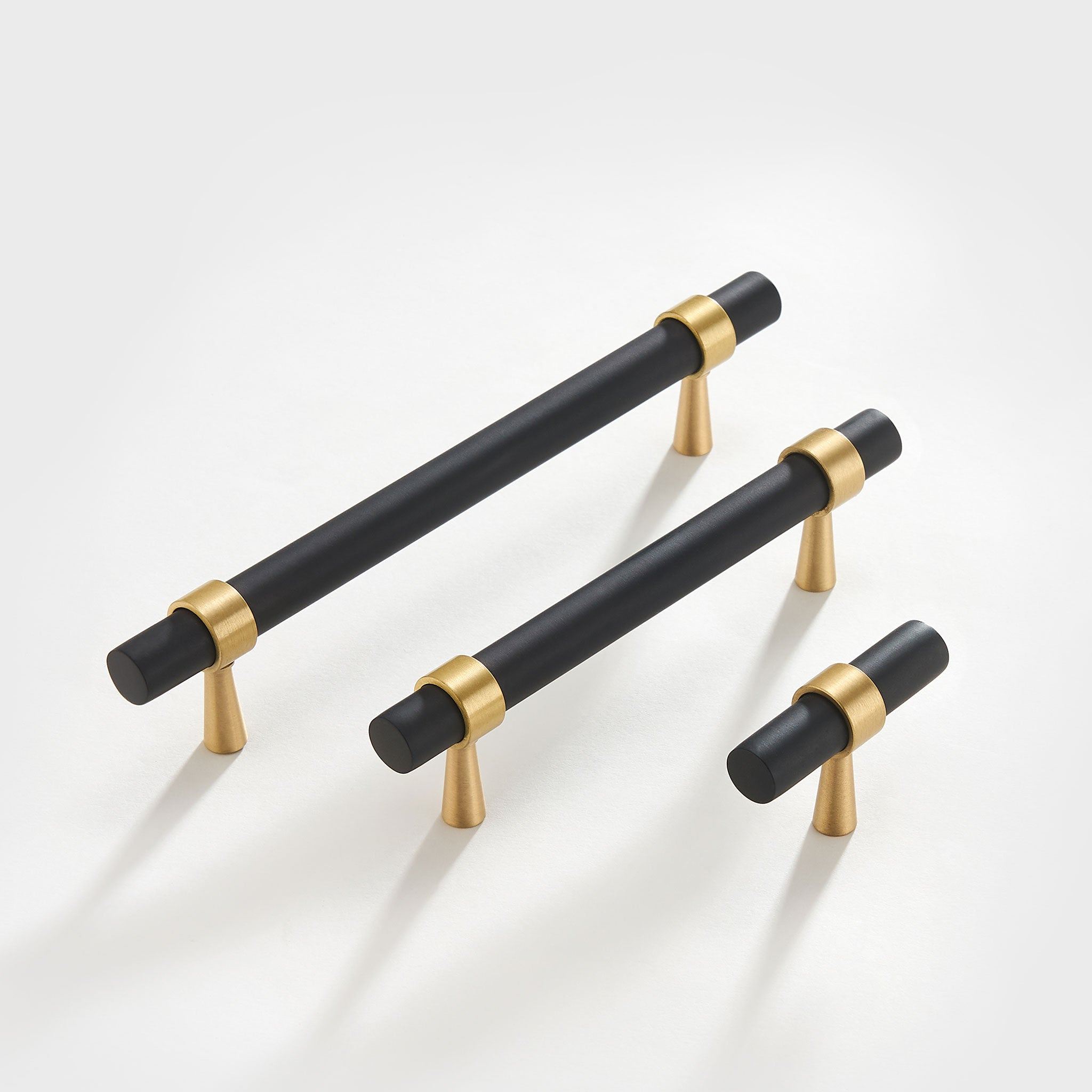 Matt Svart/Mässing - Dooroom