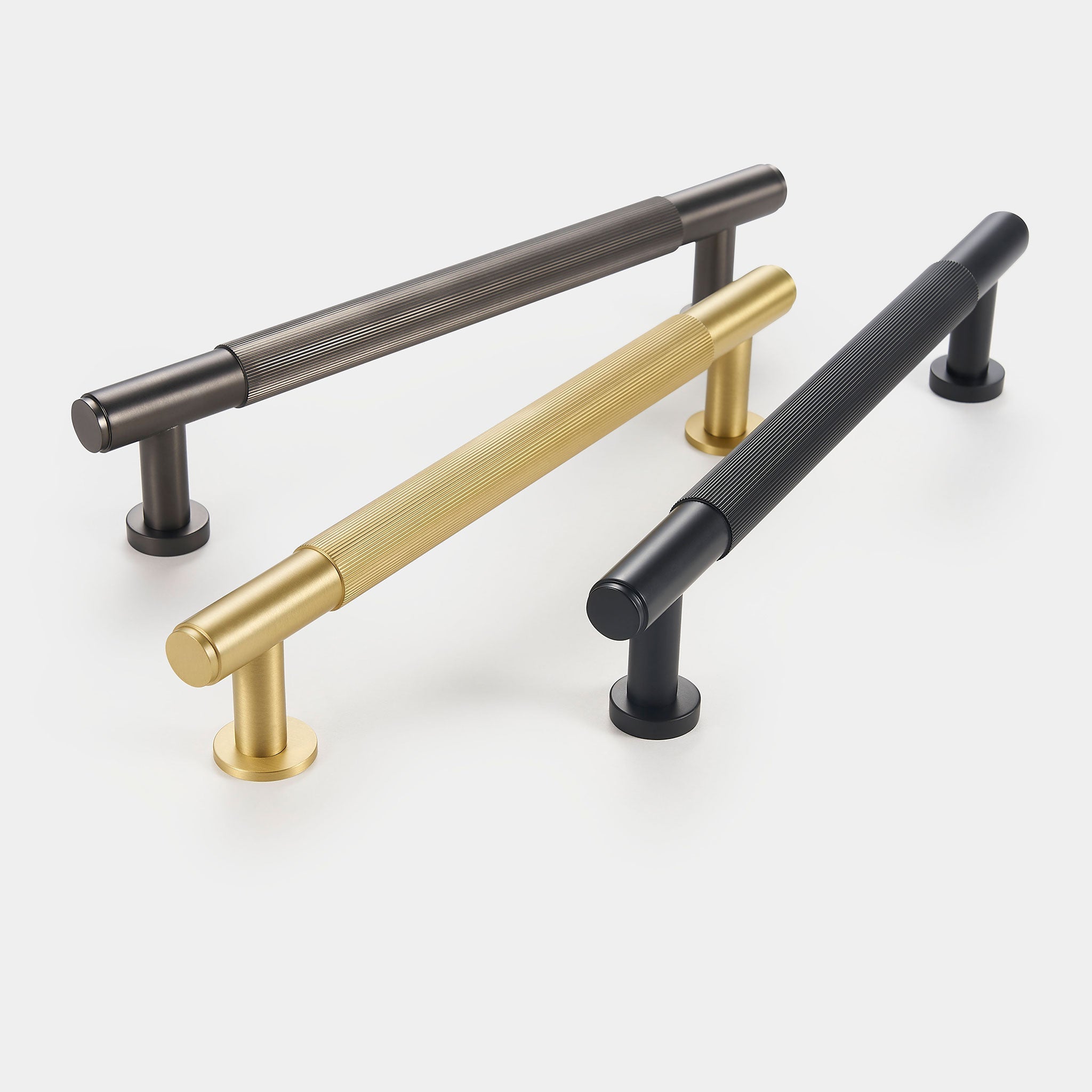 Pullbar P3100Z | Räfflat | Svart (SET)