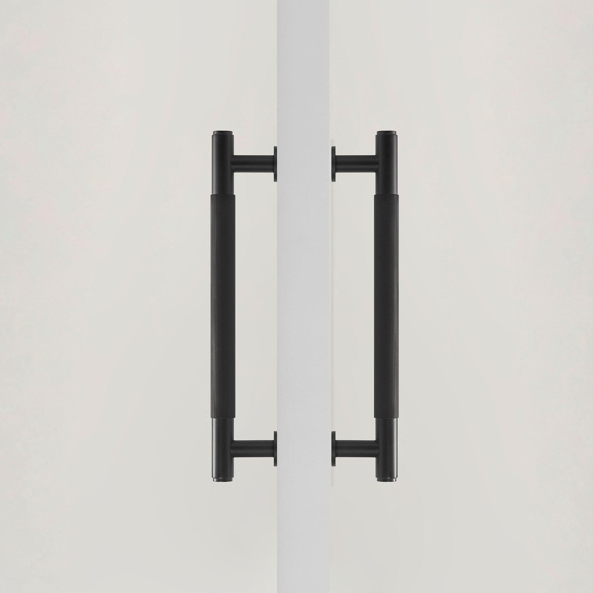 Pullbar P3100Z | Räfflat | Svart (SET)